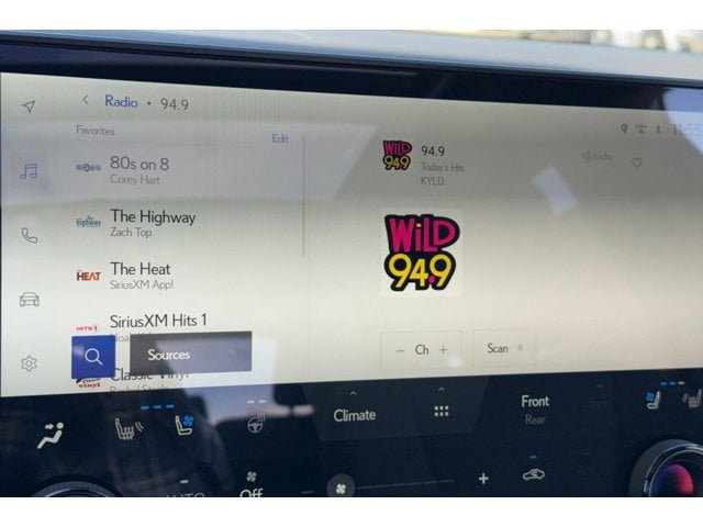 2026 Lexus RX 450h+ Luxury - Photo 18