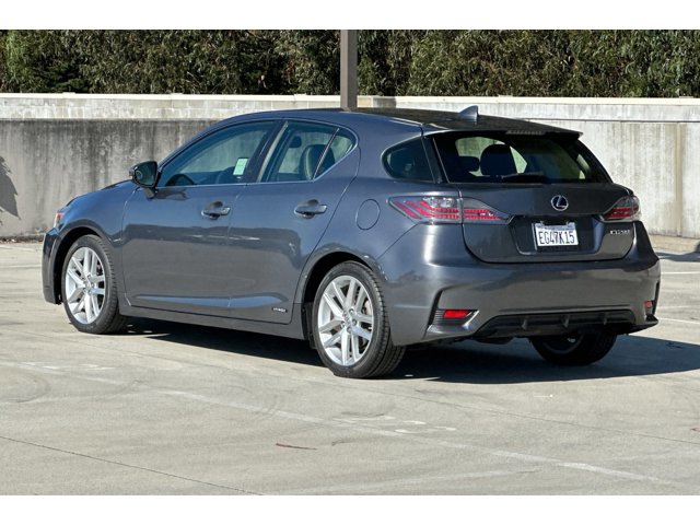 2015 Lexus CT 200h photo 3