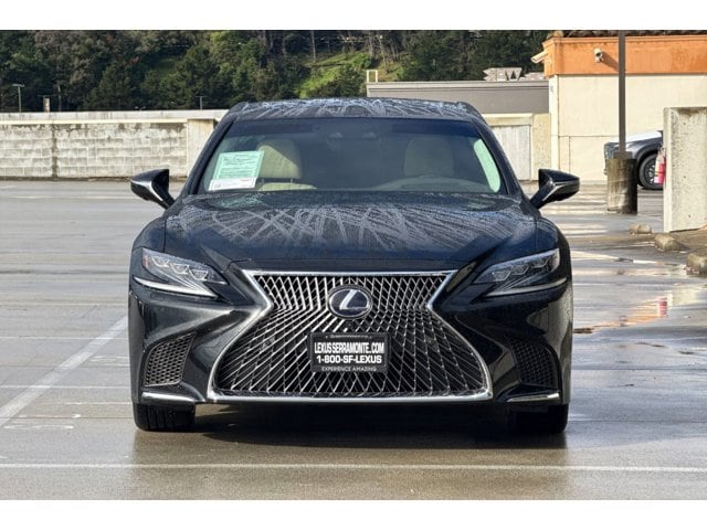 2018 LEXUS LS 500h photo 4