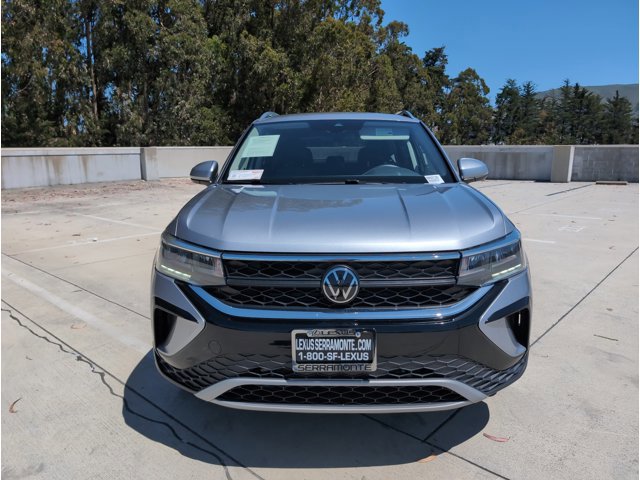 Used 2024 Volkswagen Taos SE with VIN 3VVSX7B2XRM067180 for sale in Colma, CA