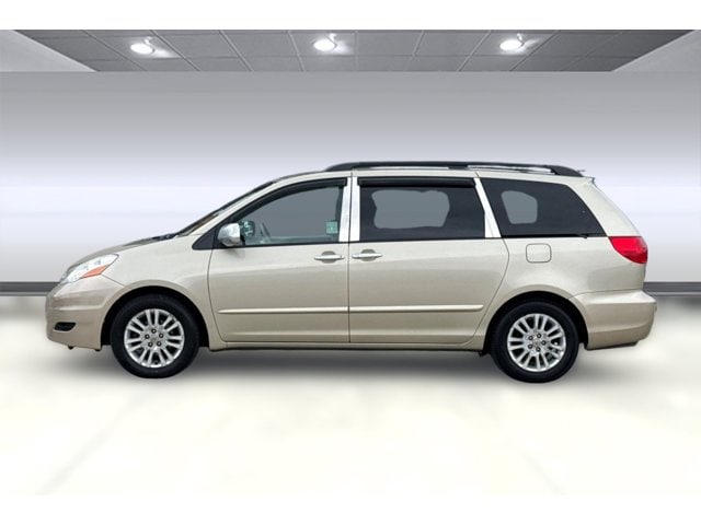 Used 2008 Toyota Sienna LE with VIN 5TDZK23C38S114523 for sale in Colma, CA