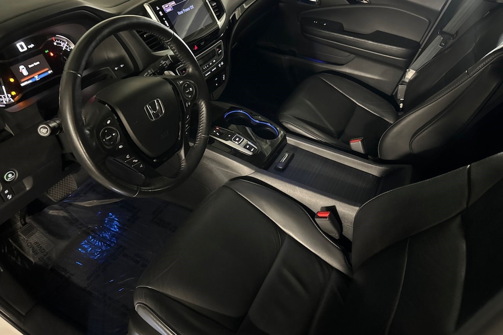 Used 2018 Honda Pilot Touring AWD SUV