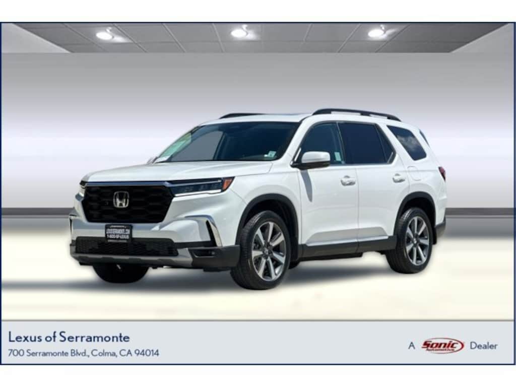 Used 2025 Honda Pilot Touring SUV