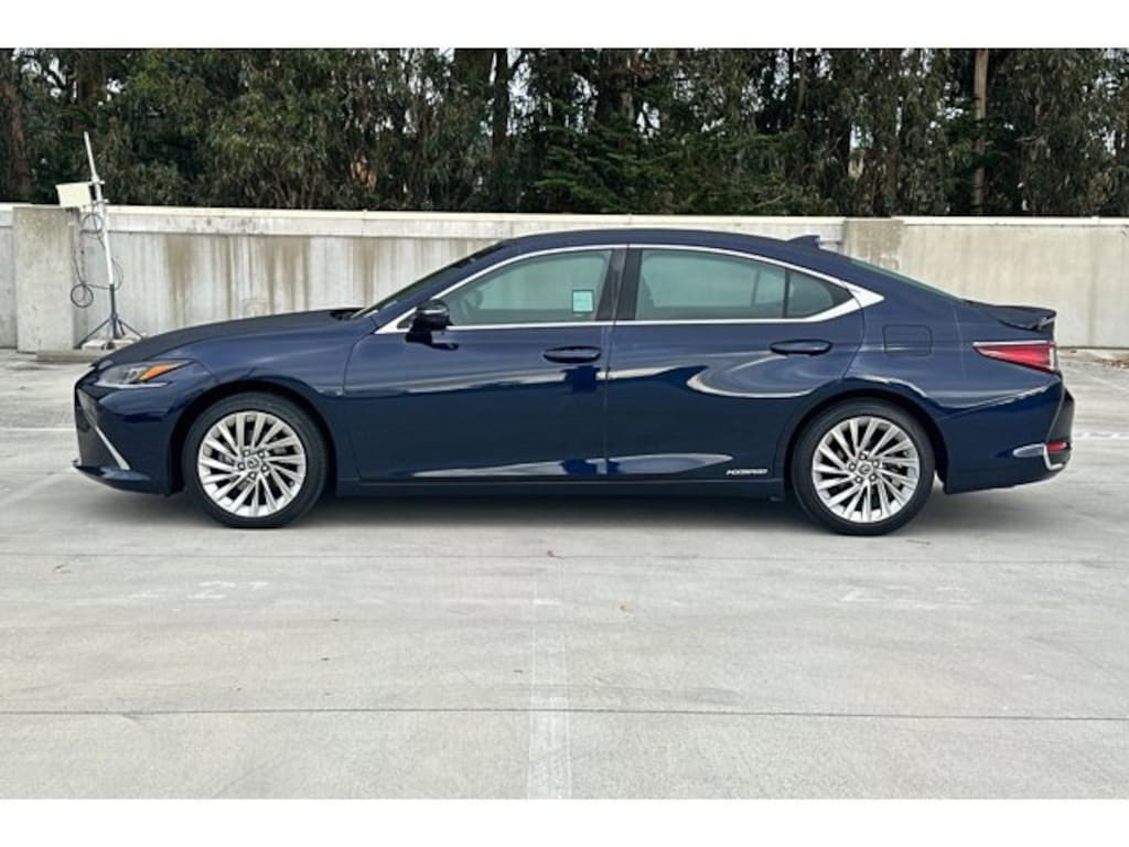 Certified 2021 Lexus ES 300h Luxury Sedan