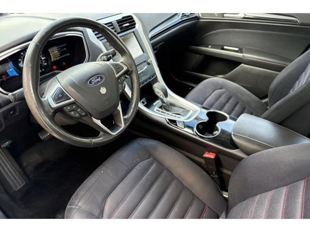Used 2014 Ford Fusion SE Sedan