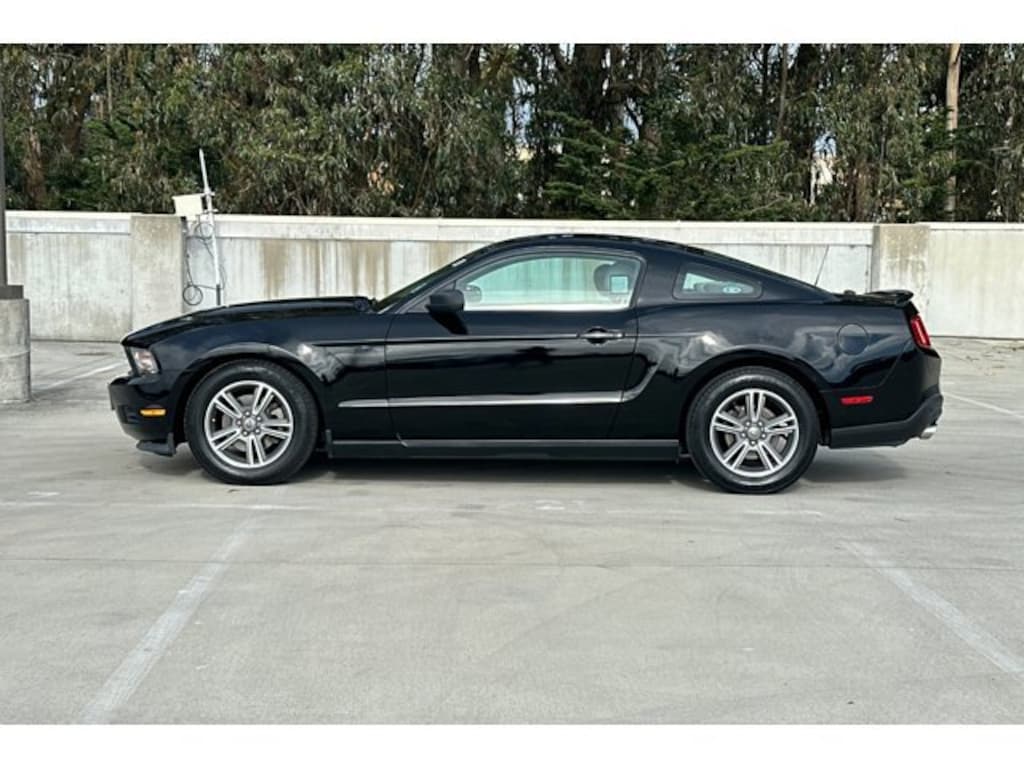 Used 2012 Ford Mustang  Coupe