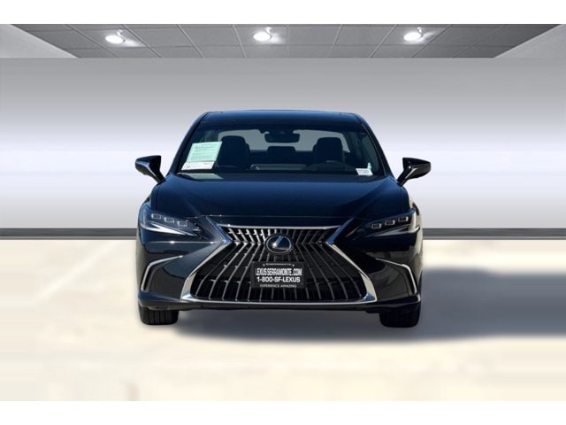 2025 LEXUS ES 300h Luxury photo 4