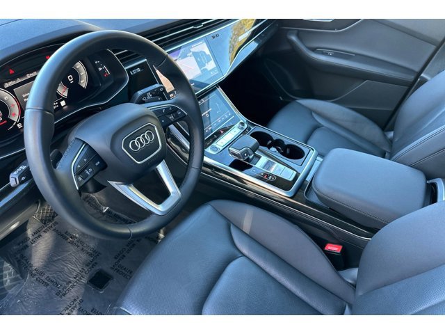 2022 Audi Q7 55 Prestige photo 4