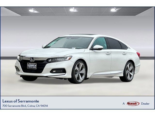 2018 Honda Accord Touring's photo