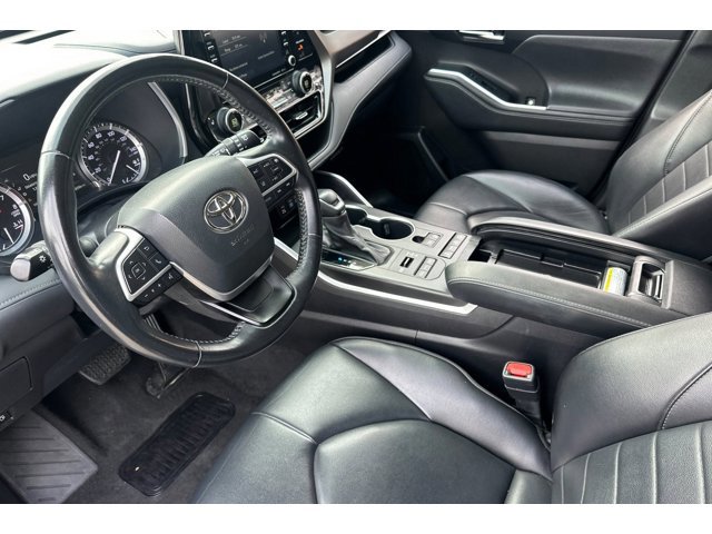 2022 Toyota Highlander XLE photo 4