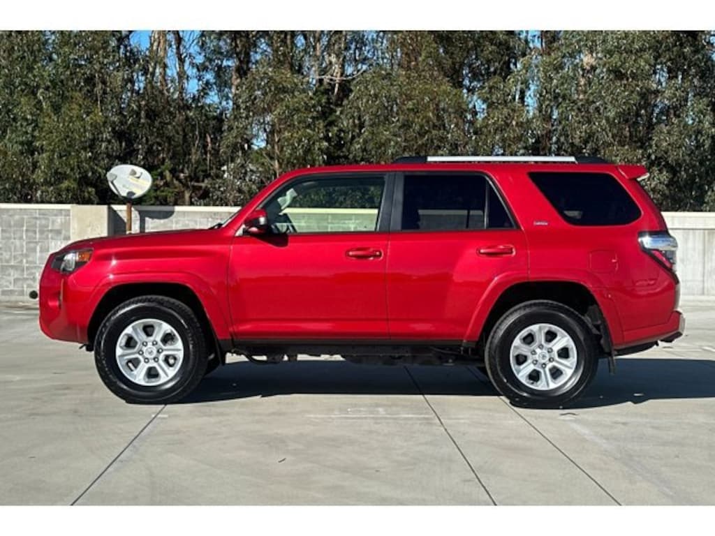 Used 2024 Toyota 4Runner SR5 SUV