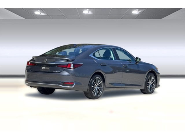 2024 LEXUS ES 300h Base photo 3