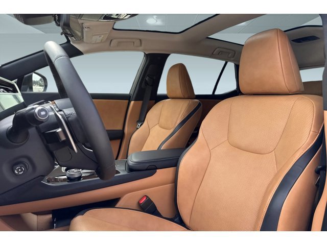 2023 LEXUS RZ 450e Premium w/18" Wheel photo 4