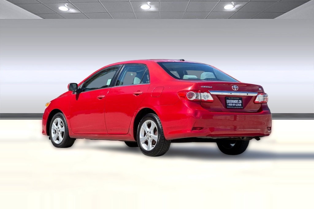 Used 2013 Toyota Corolla LE Sedan