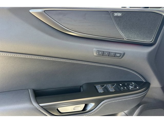 2026 Lexus NX 450h+ Luxury - Photo 12