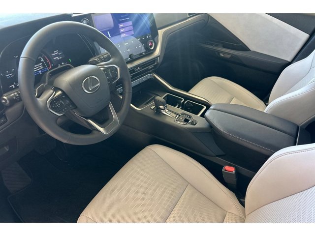 2026 Lexus TX Premium 350 photo 4