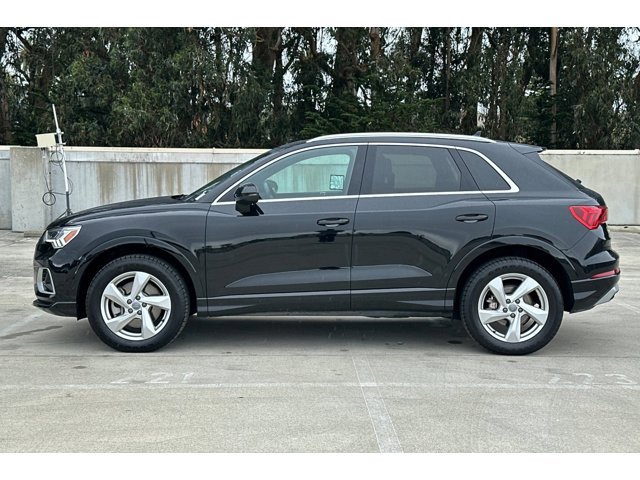 2020 Audi Q3 45 TFSI Premium photo 2