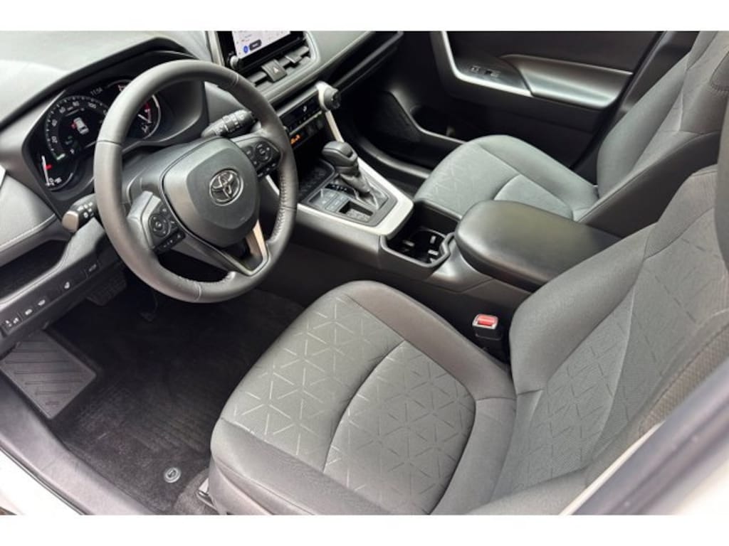 Used 2024 Toyota RAV4 XLE SUV