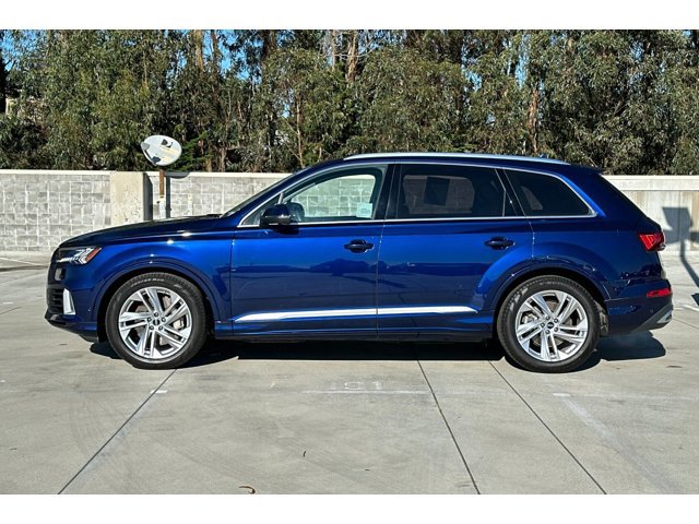2022 Audi Q7 55 Prestige photo 2