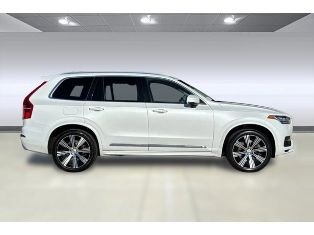 2020 Volvo XC90 Hybrid T8 Inscription 7 Passenger photo 6