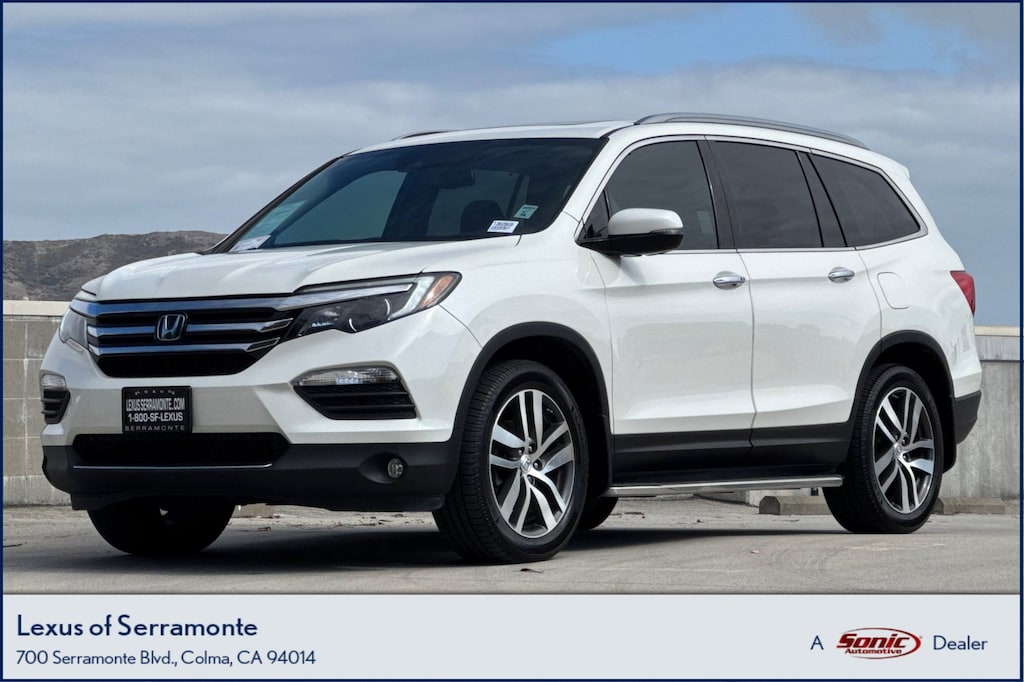 Used 2018 Honda Pilot Touring AWD SUV
