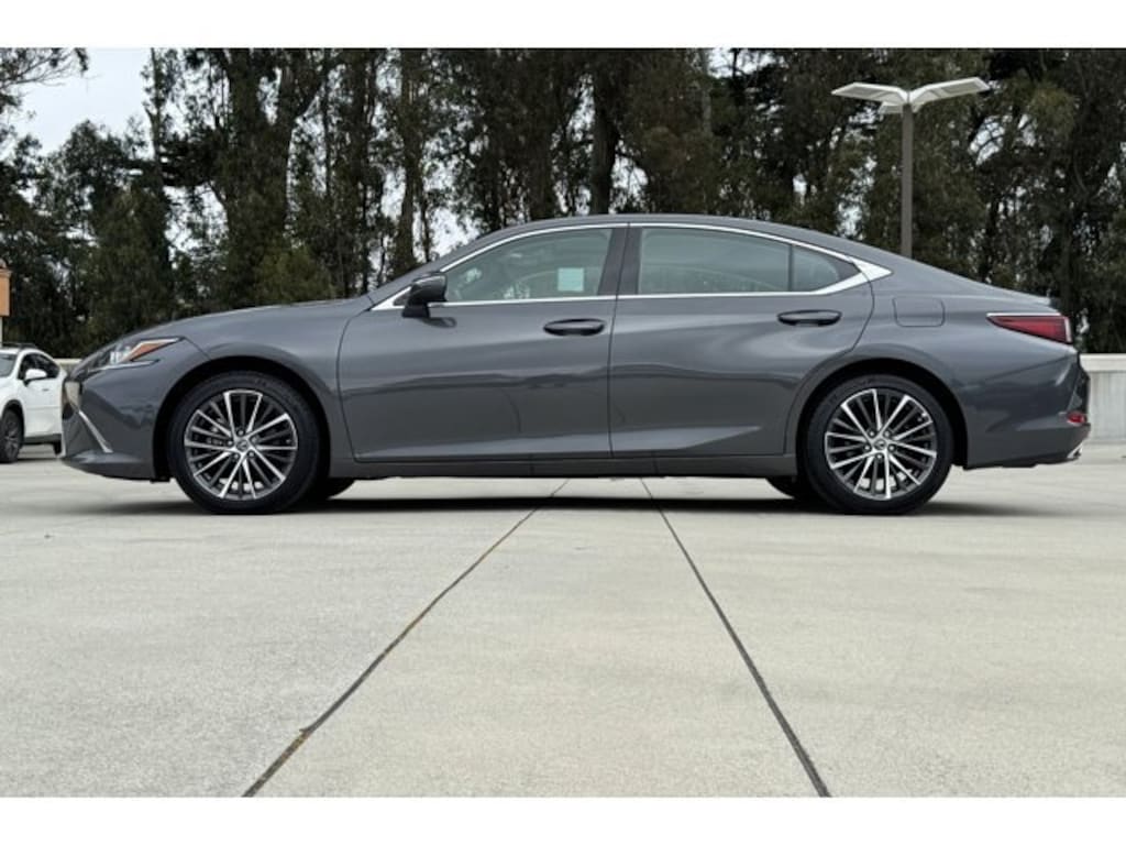 Used 2025 Lexus ES 350 Base Sedan