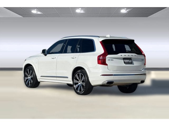 2020 Volvo XC90 Hybrid T8 Inscription 7 Passenger photo 2