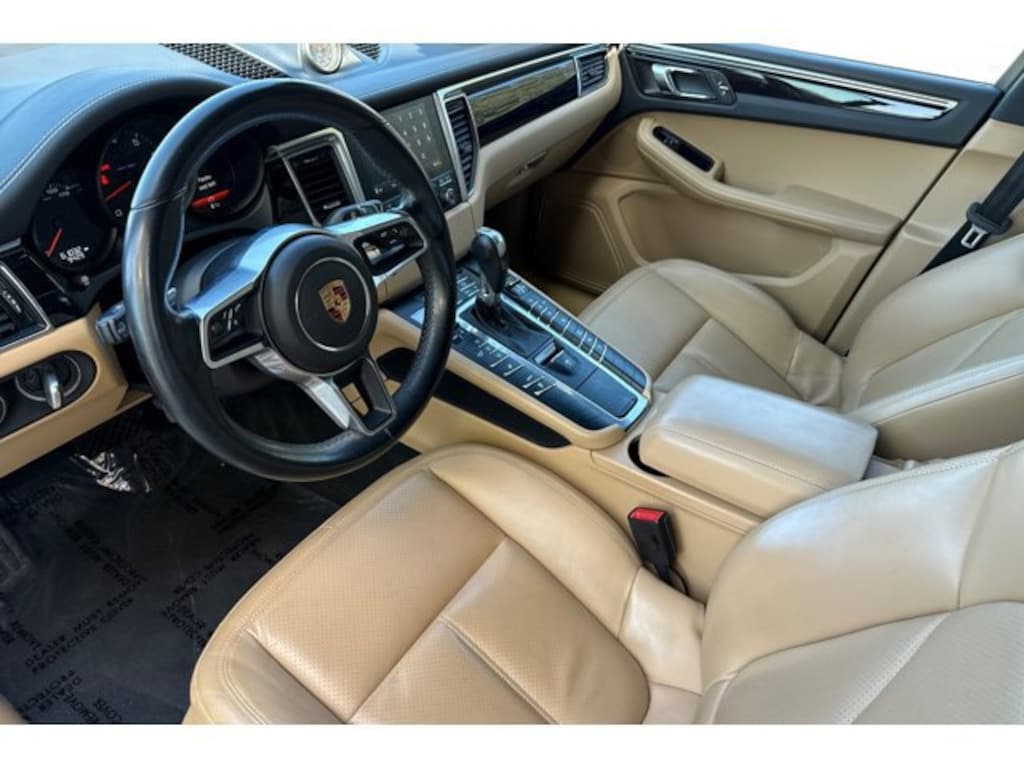 Used 2017 Porsche Macan Base SUV