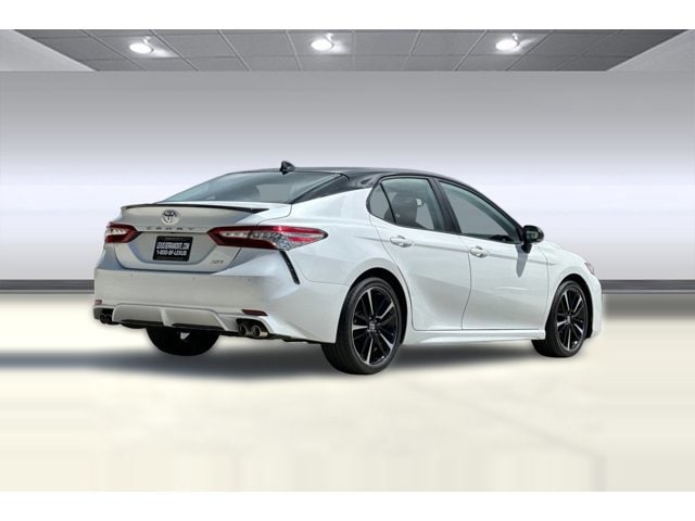 2019 Toyota Camry XSE V6 photo 3