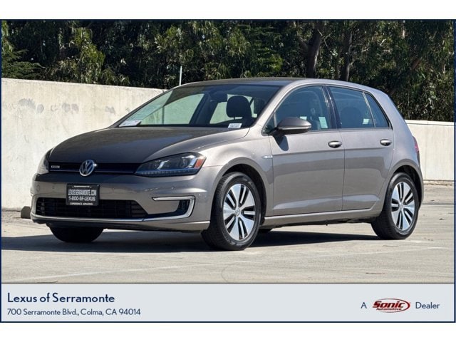 2016 Volkswagen e-Golf e-Golf SEL Premium's photo