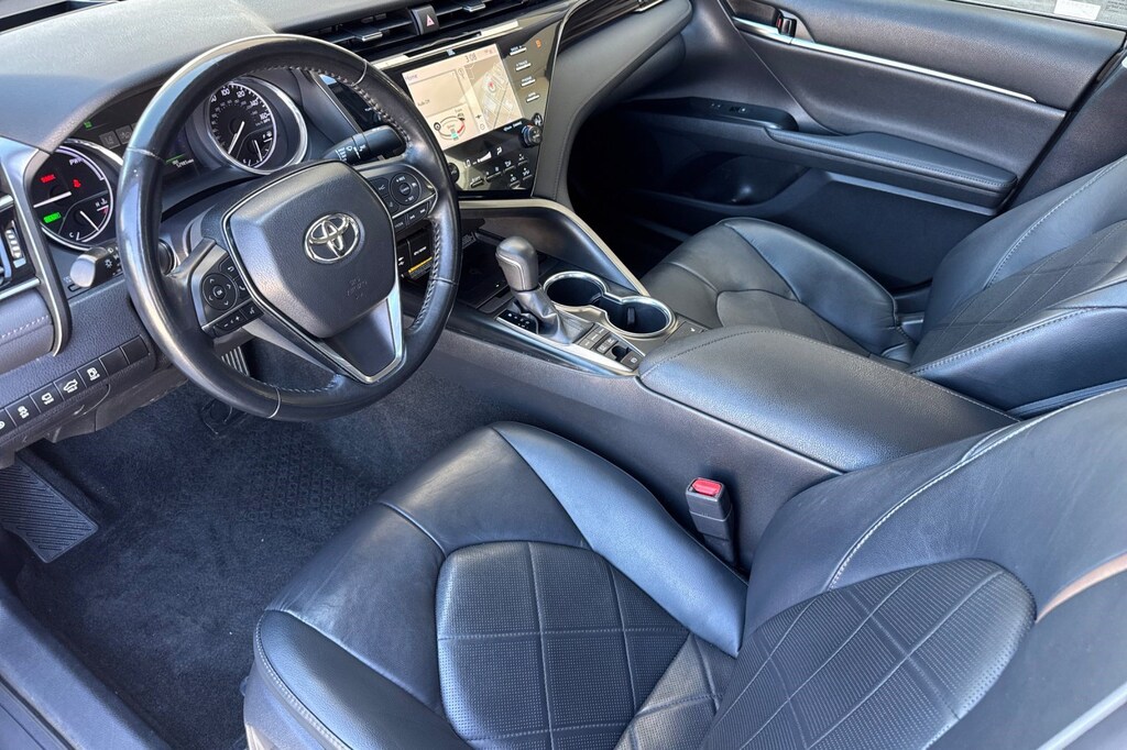 Used 2019 Toyota Camry Hybrid XLE Sedan