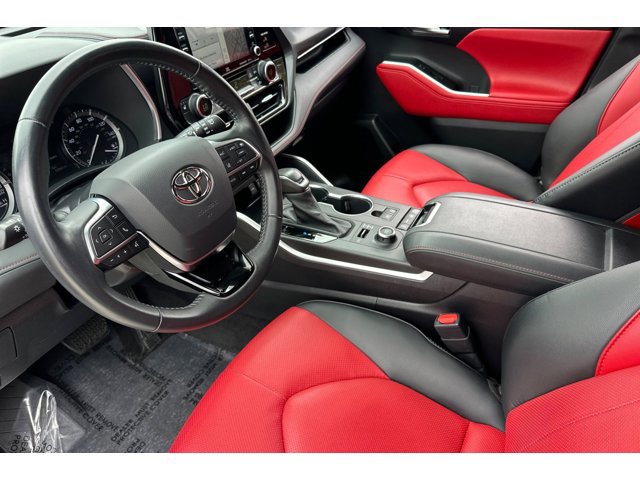 2021 Toyota Highlander XSE photo 4