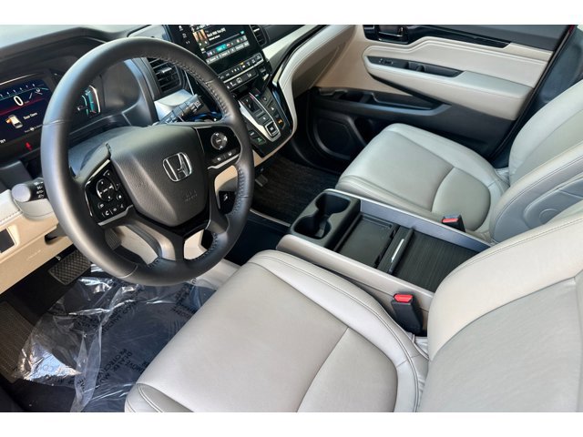 2022 Honda Odyssey Touring photo 4