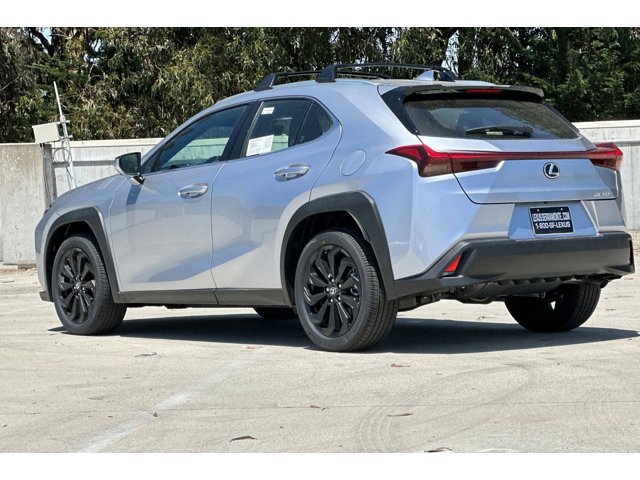 2026 Lexus UX Hybrid 300h - Photo 3