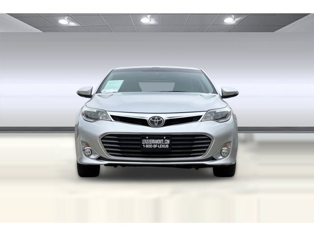 Avalon Limited Sedan