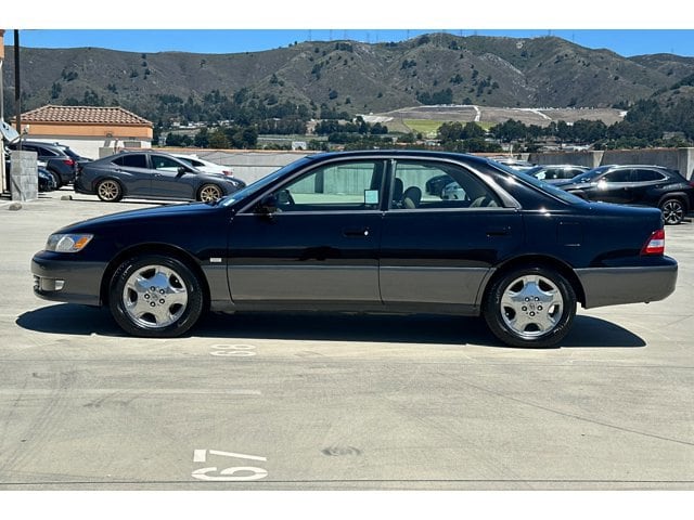 Used 2000 Lexus ES 300 with VIN JT8BF28GXY0263479 for sale in Colma, CA