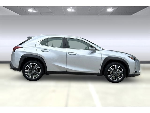 2025 LEXUS UX 300h photo 6