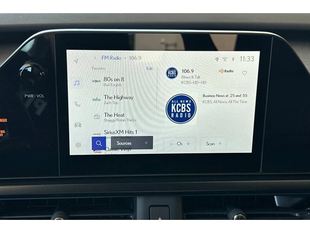 2026 Lexus UX Hybrid 300h - Photo 20
