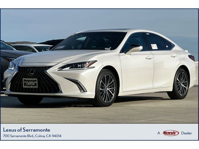 2025 Lexus ES Hybrid 300h's photo