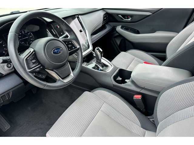 2020 Subaru Outback Premium photo 4