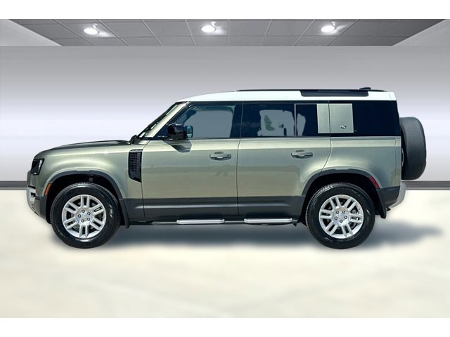 2020 Land Rover Defender 110 S photo 2