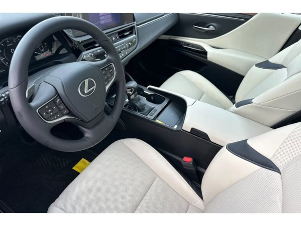 New 2025 Lexus ES 350 4-DOOR SEDAN