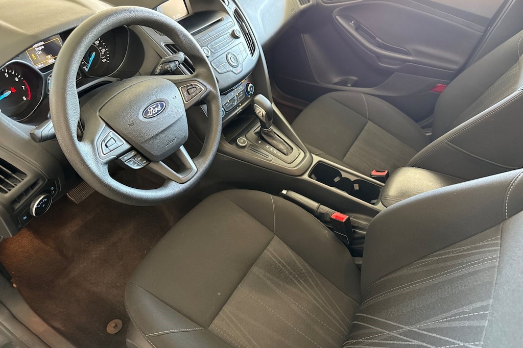 Used 2017 Ford Focus SE Hatchback