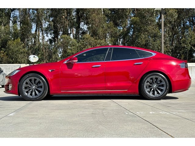 Model S Hatchback
