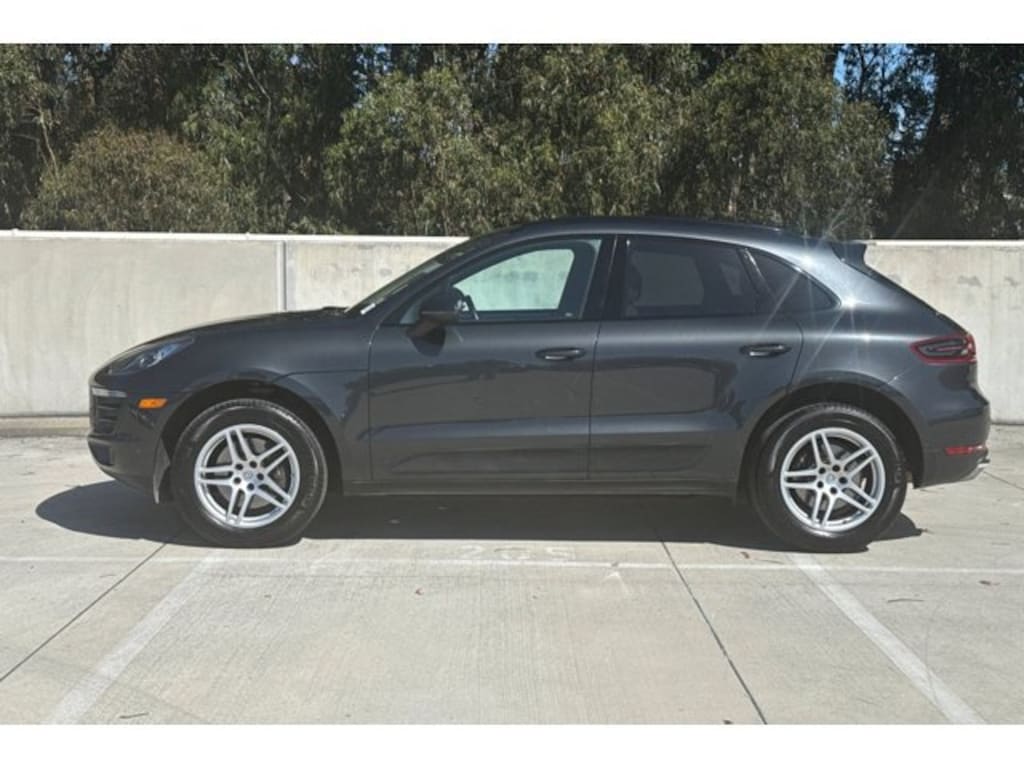 Used 2017 Porsche Macan Base SUV