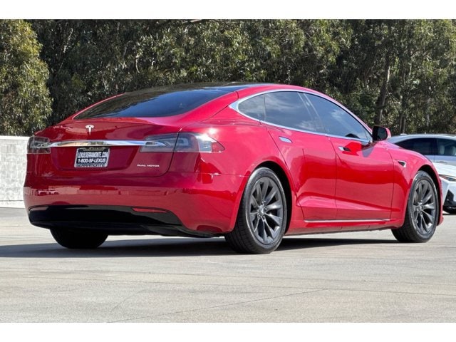 Model S Hatchback
