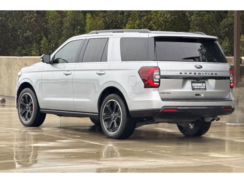Used 2022 Ford Expedition Limited SUV
