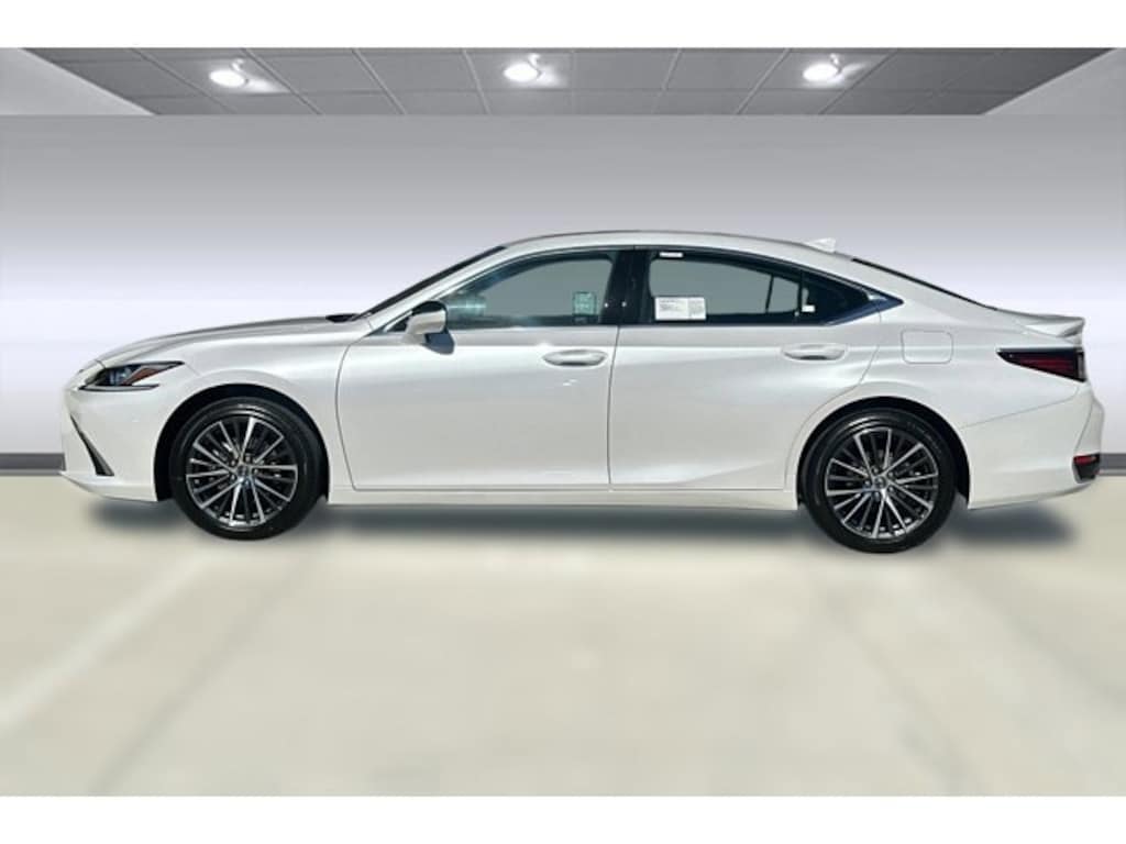 New 2025 Lexus ES HYBRID 300h 4-DOOR SEDAN