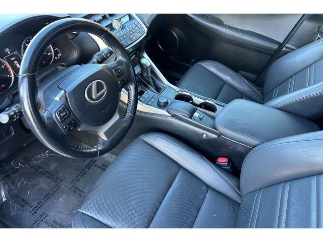 2015 Lexus NX 200t Luxury photo 4