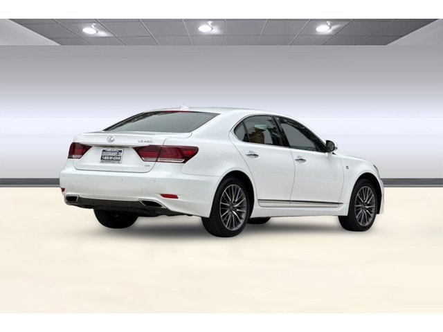 LS 460 Sedan